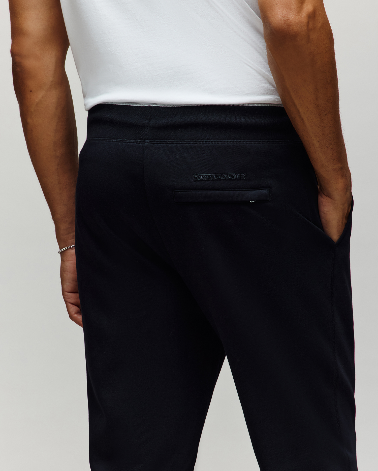 MB0800007-BLK_3
